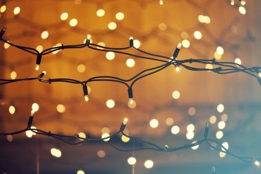 Parlayan Noel ışıkları