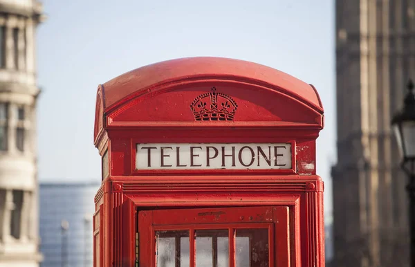 Cabina telefónica roja junto al Big Ben - Londres — Foto de Stock