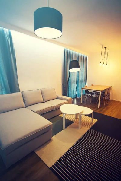 Modern oturma odası.