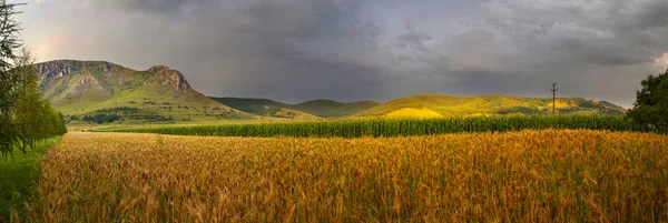 Piatra secuiului, szekelyko Berg — Stockfoto