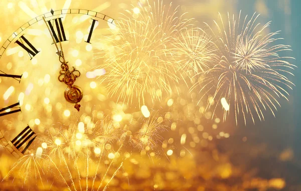 Twelve o'clock - new year's eve — Stock Photo, Image