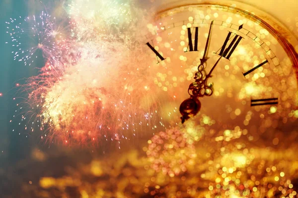 Twelve o'clock - new year's eve — Stock Photo, Image