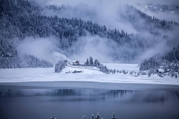 Jeziora w zimie — Zdjęcie stockowe