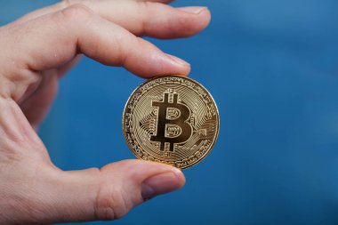 Bitcoin Cryptocurrency tutan adam