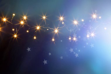 Işıklı ve bedava metin alanlı Noel arkaplanı.