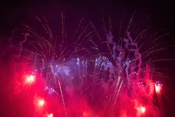 Célébration du Nouvel An avec des feux d'artifice — Photo