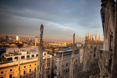 Milano Katedrali 'nin mimari detayları Duomo di Milano, ben...