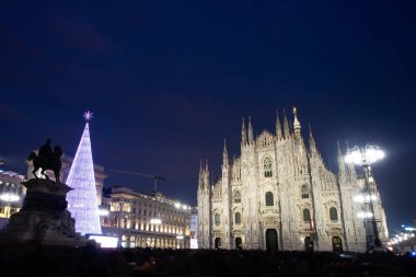 Noel zamanı Milan Duomo.