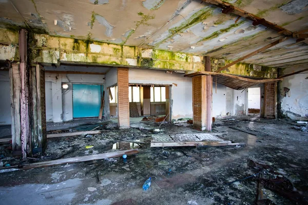 古い工場建物の廃墟 — ストック写真