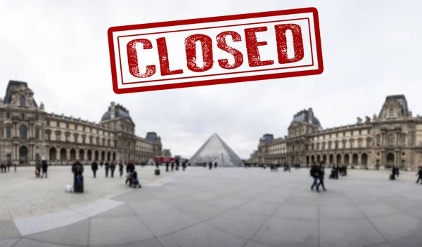 Louvre博物馆由一项部级法令关闭 以防止Coronavirus的蔓延 — 图库照片