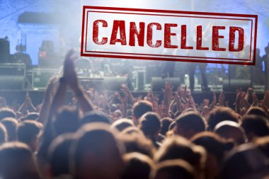 Coronavirüs salgınlarını önlemek için konser veya diğer etkinlikler iptal edildi, Covid-19 konsepti.