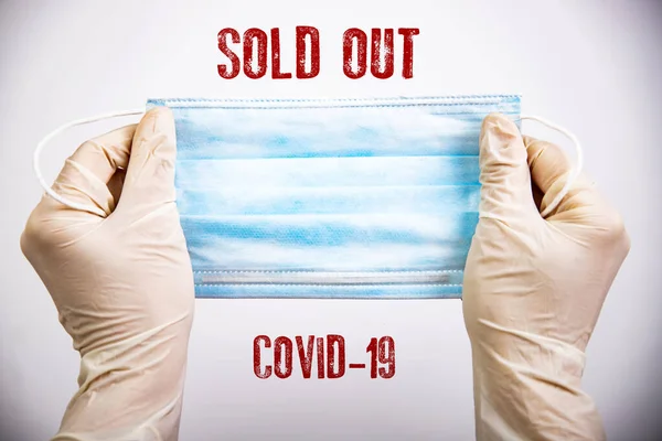 Topeng Pelindung Wajah Terjual Habis Karena Penyebaran Cepat Dari Coronavirus — Stok Foto
