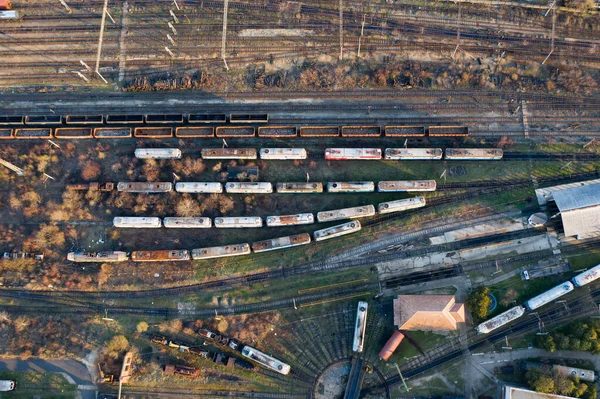 Letecký Pohled Různé Železniční Vagóny Zbožím Nádraží Pohled Shora — Stock fotografie