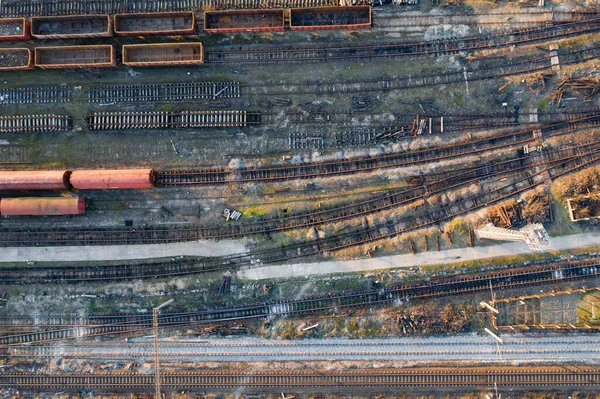 Вид Воздуха Различные Железнодорожные Вагоны Грузами Железнодорожном Вокзале Вид Сверху — стоковое фото