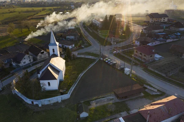 Vue Aérienne Petit Village Avec Ancienne Église Transylvanie Roumanie — Photo