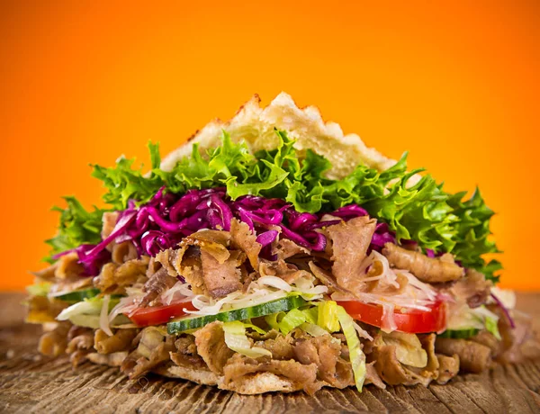 Primer plano de sándwich de kebab . — Foto de Stock