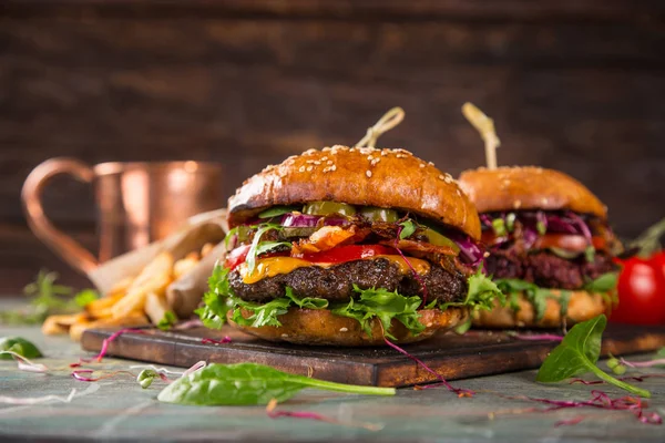 Närbild av hemlagade hamburgare — Stockfoto