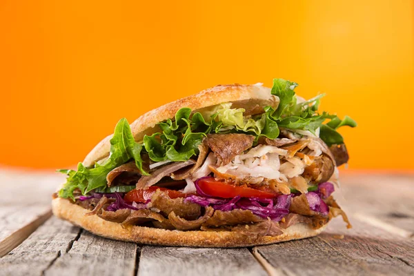 Close up of kebab sandwich. — Stock Photo, Image