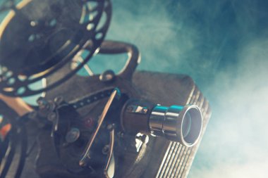 Eski stil film projektör, yakın çekim.