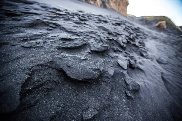 Крупный план Vestrahorn черный песок, Исландия — стоковое фото