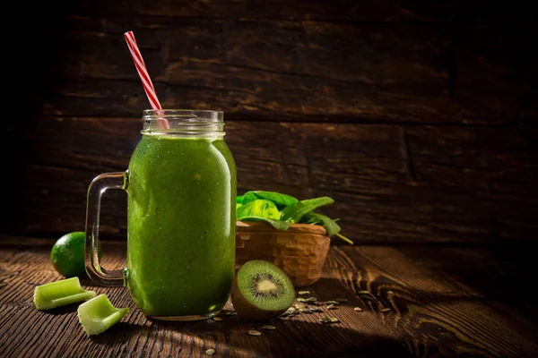 Healthy fresh smoothies with ingredients. — Stock Photo, Image