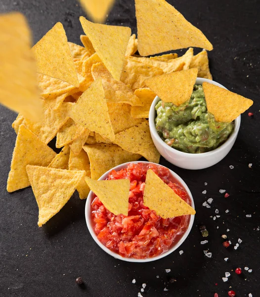 Mexikói nacho chips, salsa dip — Stock Fotó