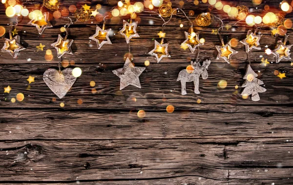 Weihnachtsdekoration auf Holzgrund — Stockfoto