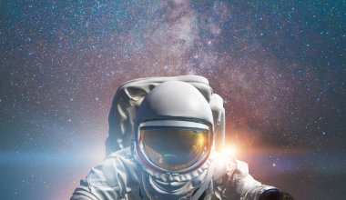 Evreni insan ırkı tarafından fethetme kavramı. Bu görüntünün elementleri NASA tarafından desteklenmektedir