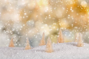 Arkaplanı bulanık bir Noel süslemesi