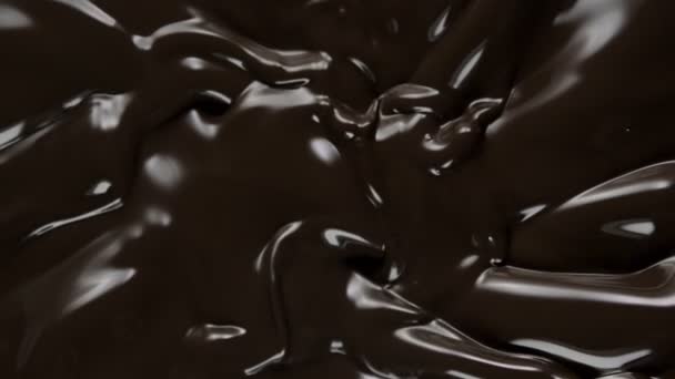 Super langzame beweging van warme chocolademelk. — Stockvideo