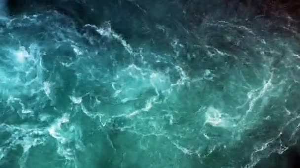 Uppifrån och ned vy över Giant Ocean Waves — Stockvideo