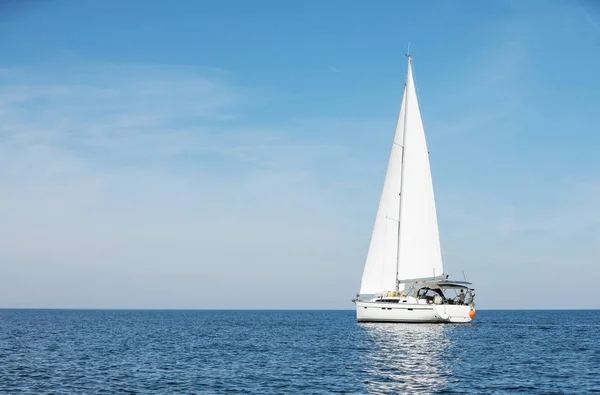 Voilier voile, mer Méditerranée — Photo