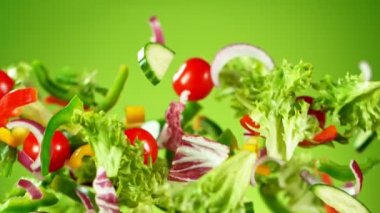 Uçan Taze Sebzelerin Süper Yavaş Çekimi 1000fps.