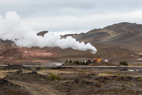 İzlanda 'daki jeotermal enerji santrali — Stok fotoğraf
