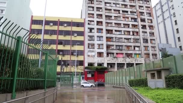 Old dilapidated building in a center of Sao Paulo, Brazil — Stock Video