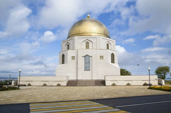 Памятный знак в честь принятия ислама, Болгария — стоковое фото