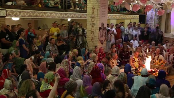 Hare Krishna followers sing mantra in a Temple — Stock Video