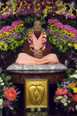 Hare Krishna vaiz - Hare Krishna tapınağında Svami Prabhupada şekil