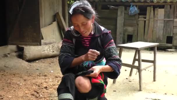 Vietnam Sapa Agosto 2014 Ritratto Della Donna Black Hmong Ethnic — Video Stock