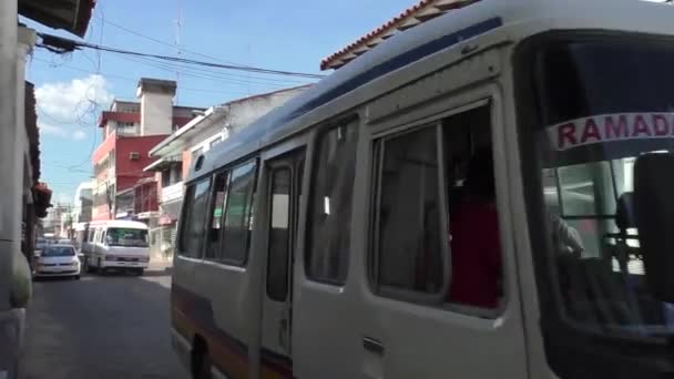 Bolivia Santa Cruz Sierra Gennaio 2017 Trasporti Pubblici Una Strada — Video Stock
