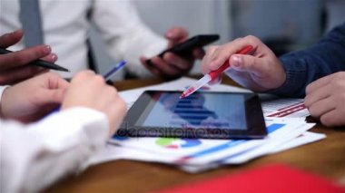 Tarama işgal kavramı dokunmatik yüzey üzerinde başlatmak. Yakın çekim