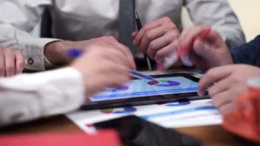 Tarama işgal kavramı dokunmatik yüzey üzerinde başlatmak. Yakın çekim