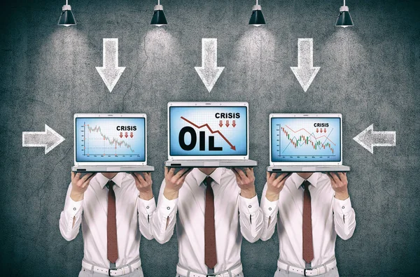 Three Businessman Holding Laptop Falling Oil Chart Business Financial Crisis — Stock Photo, Image