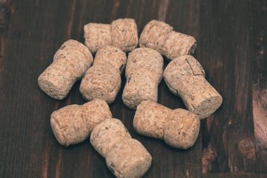 şişe şampanya mantar ağacından gelen mantar