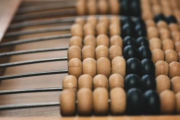 Oude houten abacus close-up — Stockfoto