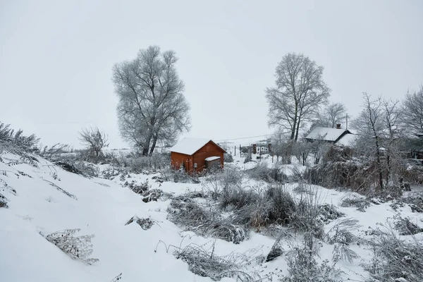 Una Casa Solitaria Campiña Invernal —  Fotos de Stock