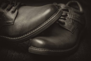 Klasik deri ayakkabı yakın çekim