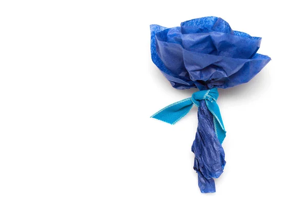 Decoratieve bloem roos gemaakt van papier. ruimte voor tekst of ontwerp — Stockfoto