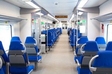 Moskova, Rusya - 4 Kasım 2017: Siemens Desiro tasarımı üzerinde temel alan bir Rus yüksek hızlı elektrikli hızlı tren tren 