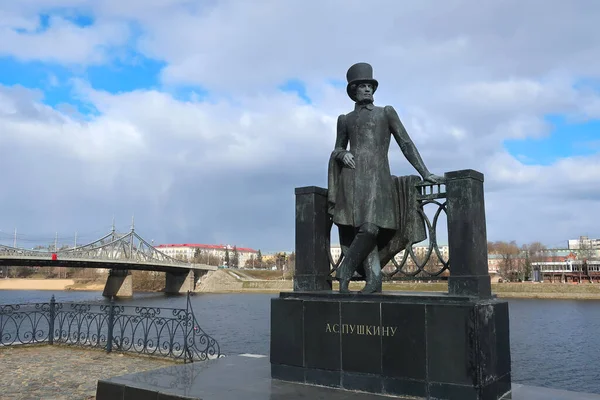 Tver Russie Mars 2020 Monument Alexandre Pouchkine Vieux Pont Volga — Photo